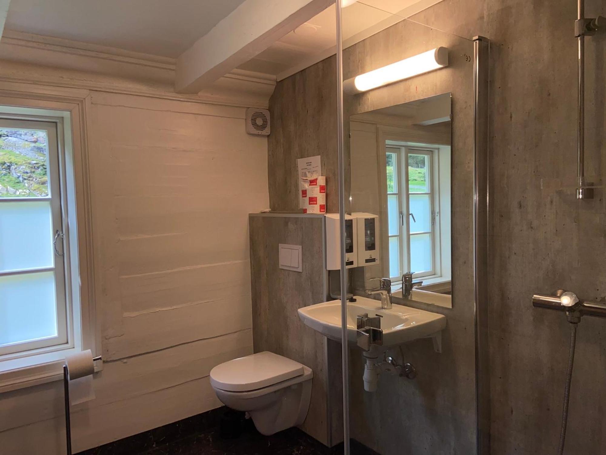 Hostel Brekke Gard *